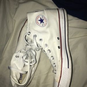 Men’s white converse size 10.5